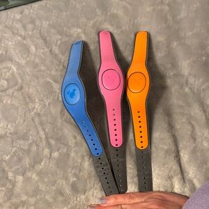 Older Disney World Magicbands 4 in lot